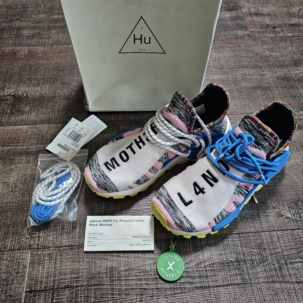 ADIDAS - STOCK X HU Solar NMD
